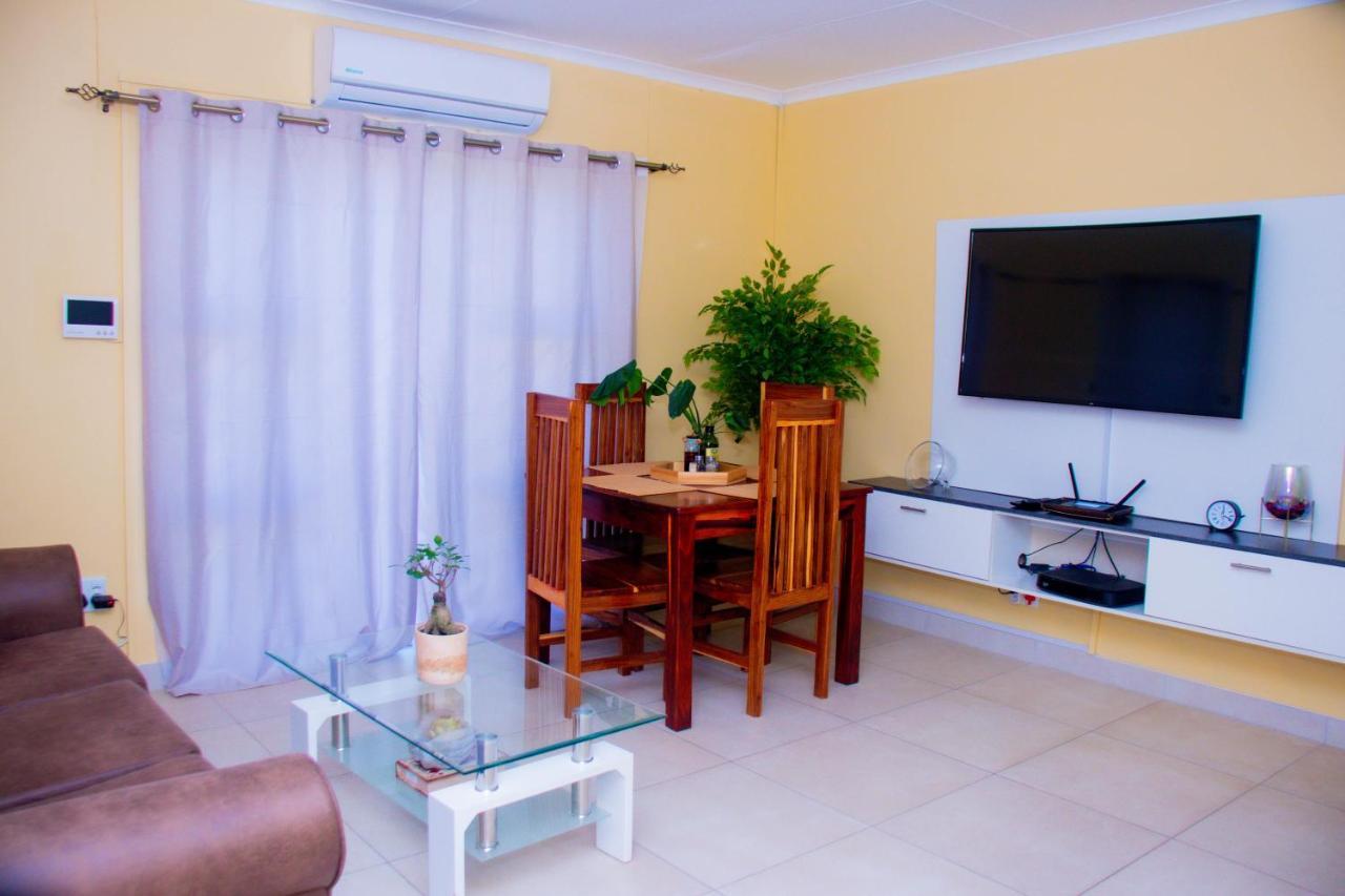Home@Amalia'S Rundu Luaran gambar