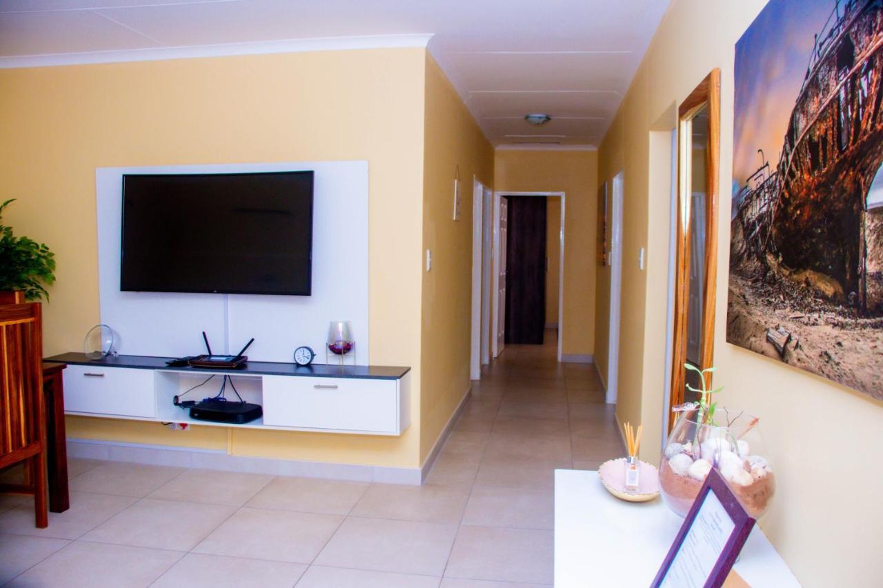 Home@Amalia'S Rundu Luaran gambar