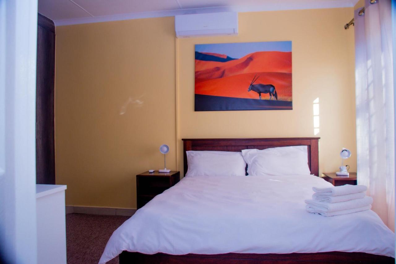 Home@Amalia'S Rundu Luaran gambar
